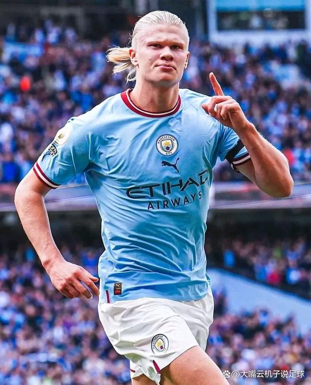 荷兰足协官方：小克鲁伊维特因伤缺战立陶宛，已经返回俱乐部（荷兰足协宣布：小克鲁伊维特因伤无缘对阵立陶宛，已返回俱乐部）