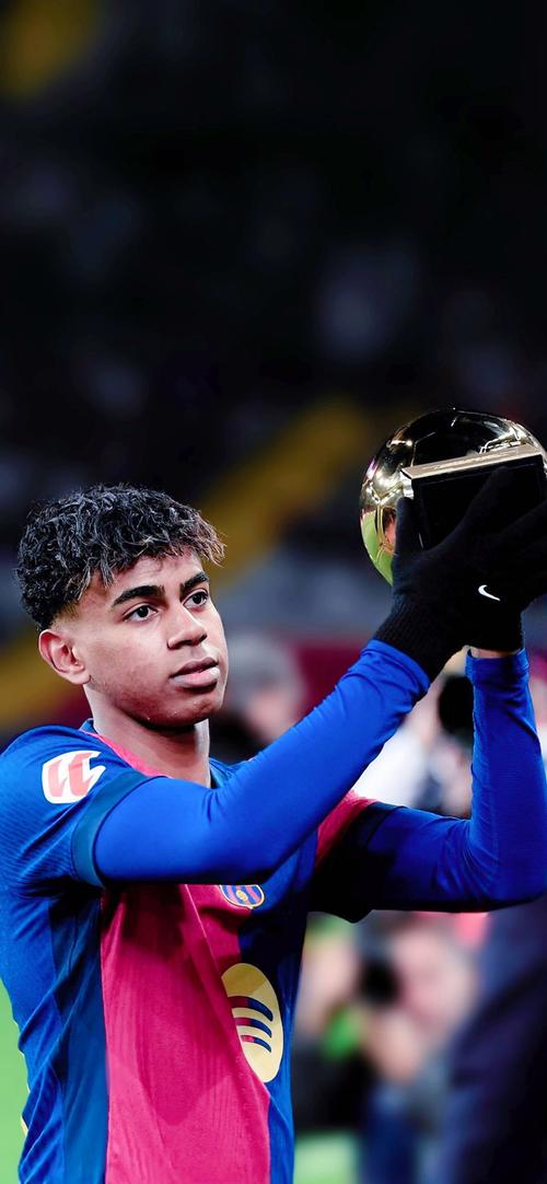 罗马诺：博卡青年将迪巴拉视为引援目标，尚未准备在冬窗谈判（罗马诺：迪巴拉成博卡青年引援人选，冬窗谈判暂未提上日程）